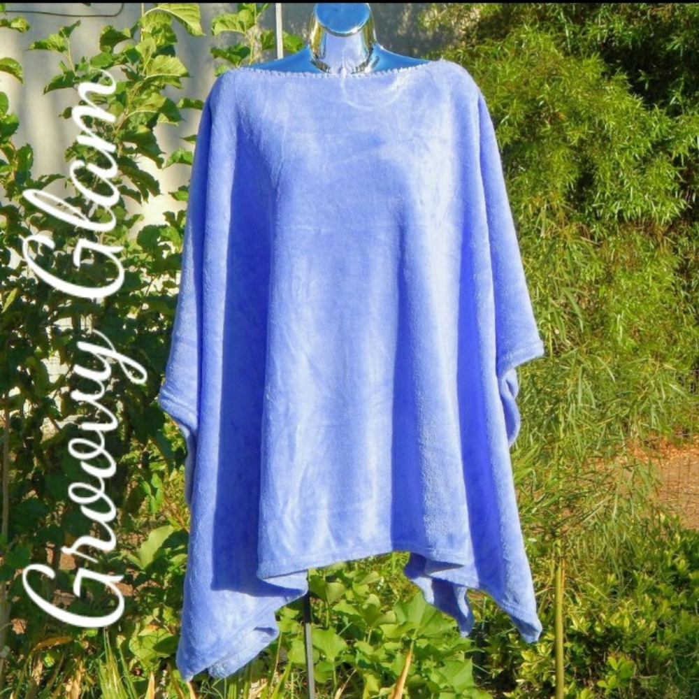 GROOVY GLAM Purple Handmade Classic Plush Poncho